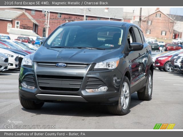 2016 Ford Escape SE 4WD in Magnetic Metallic