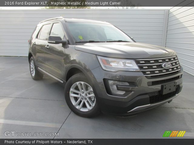 2016 Ford Explorer XLT in Magnetic Metallic
