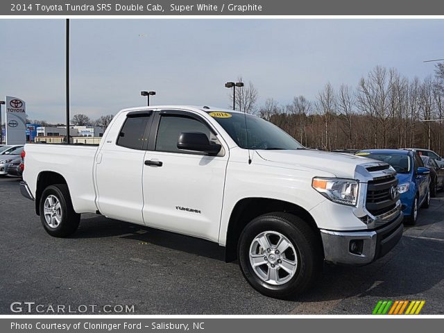 2014 Toyota Tundra SR5 Double Cab in Super White