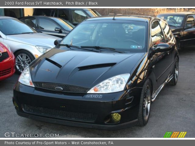 2003 Ford Focus SVT Hatchback in Pitch Black