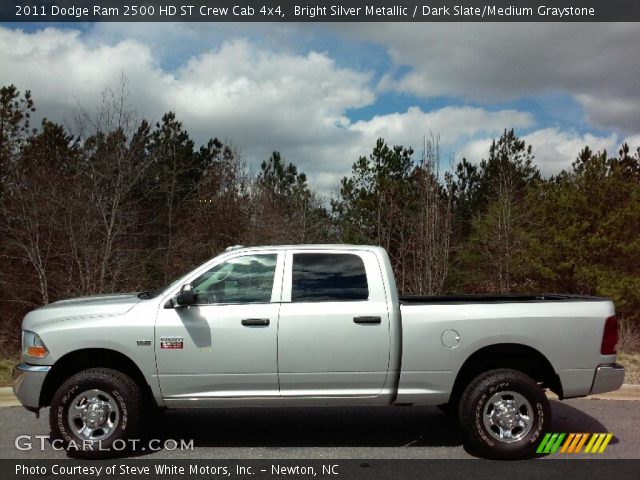 2011 Dodge Ram 2500 HD ST Crew Cab 4x4 in Bright Silver Metallic