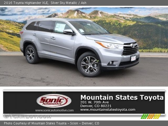 2016 Toyota Highlander XLE in Silver Sky Metallic
