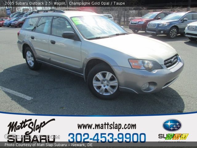 2005 Subaru Outback 2.5i Wagon in Champagne Gold Opal