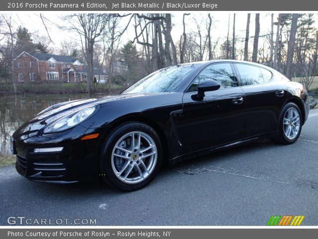 2016 Porsche Panamera 4 Edition in Jet Black Metallic