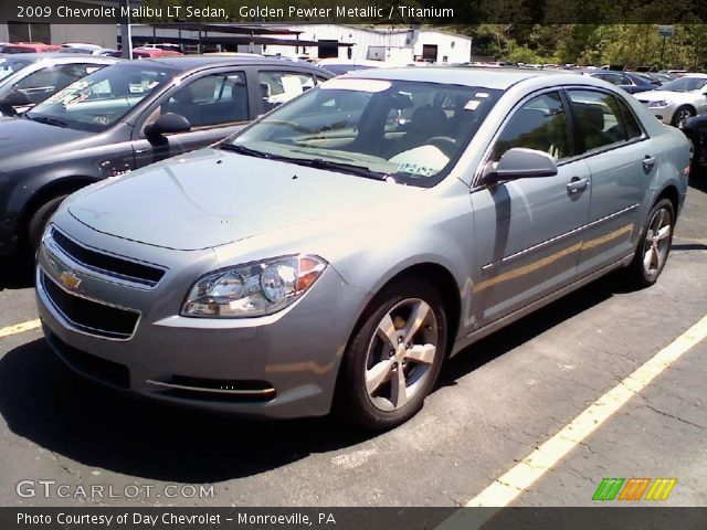 2009 Chevrolet Malibu LT Sedan in Golden Pewter Metallic
