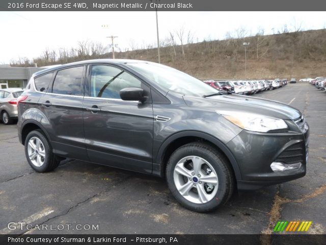 2016 Ford Escape SE 4WD in Magnetic Metallic