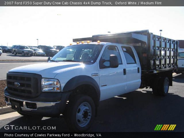 2007 Ford F350 Super Duty Crew Cab Chassis 4x4 Dump Truck in Oxford White