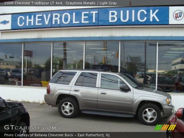 2006 Chevrolet TrailBlazer LT 4x4 in Graystone Metallic