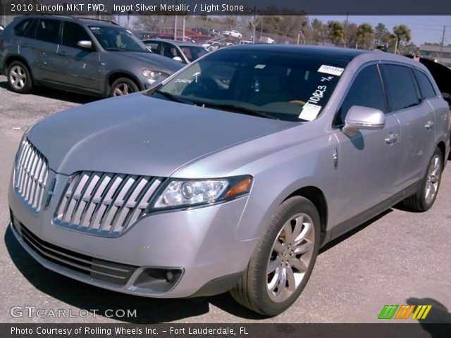 2010 Lincoln MKT FWD in Ingot Silver Metallic