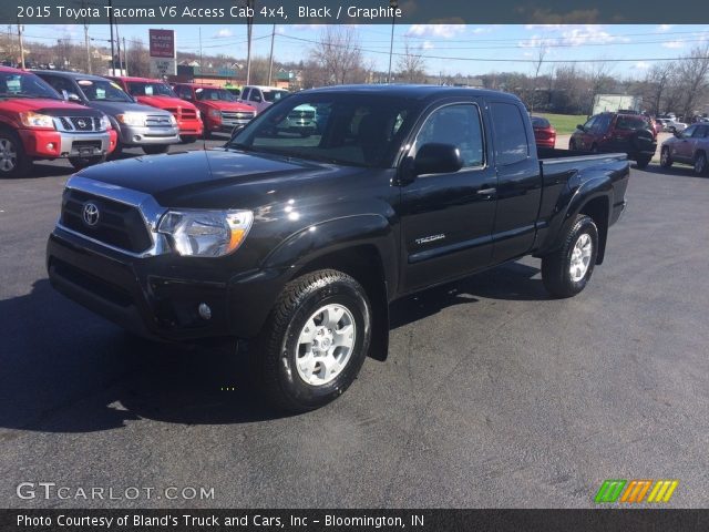 2015 Toyota Tacoma V6 Access Cab 4x4 in Black