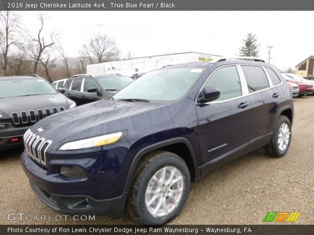 2016 Jeep Cherokee Latitude 4x4 in True Blue Pearl
