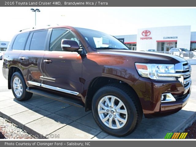 2016 Toyota Land Cruiser 4WD in Brandywine Mica