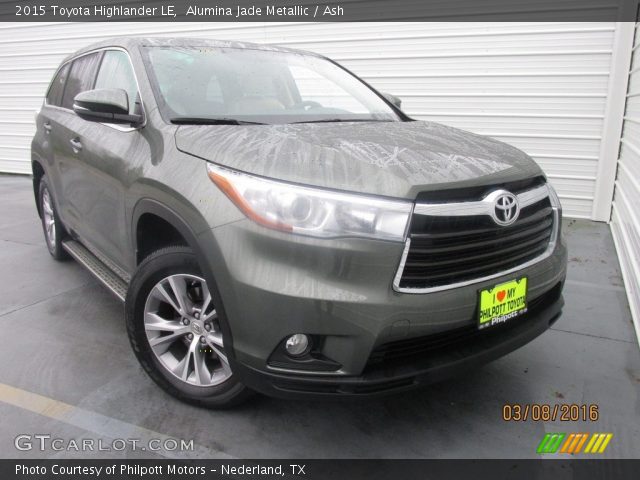 2015 Toyota Highlander LE in Alumina Jade Metallic