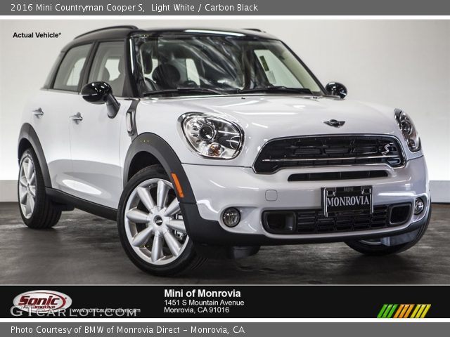 2016 Mini Countryman Cooper S in Light White