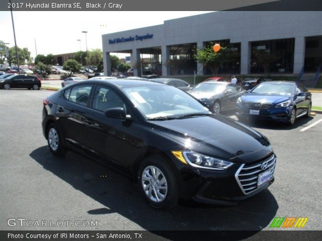 2017 Hyundai Elantra SE in Black