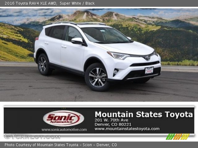 2016 Toyota RAV4 XLE AWD in Super White