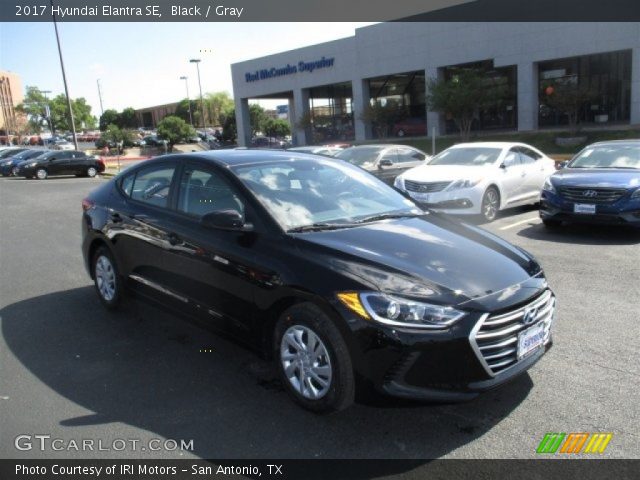 2017 Hyundai Elantra SE in Black