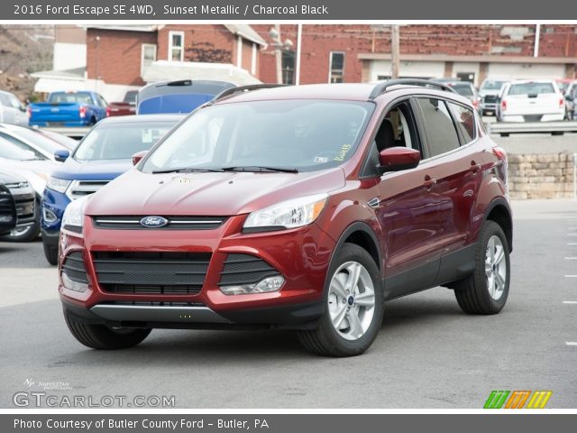 2016 Ford Escape SE 4WD in Sunset Metallic