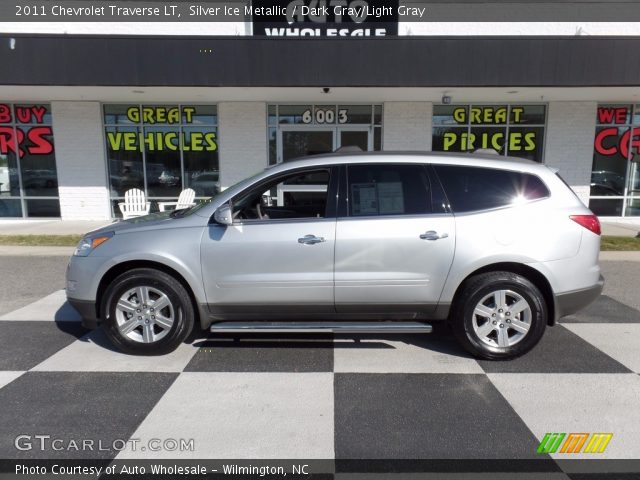 2011 Chevrolet Traverse LT in Silver Ice Metallic