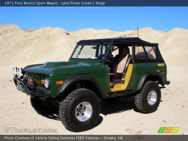1971 Ford Bronco Sport Wagon in Land Rover Green