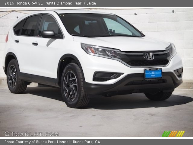 2016 Honda CR-V SE in White Diamond Pearl