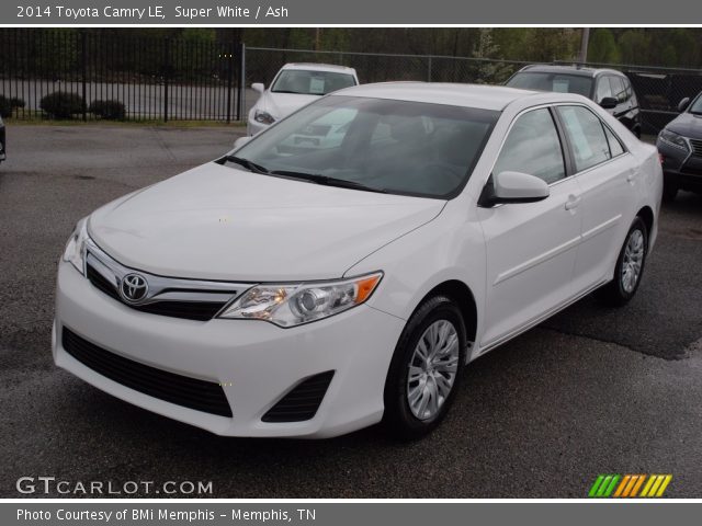 2014 Toyota Camry LE in Super White