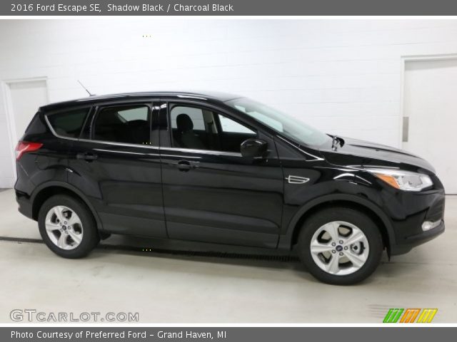 2016 Ford Escape SE in Shadow Black