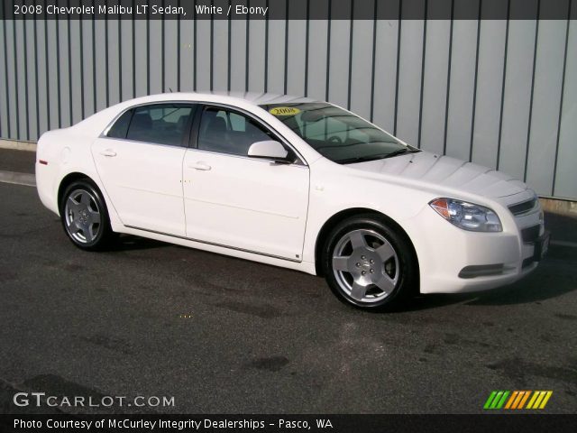 2008 Chevrolet Malibu LT Sedan in White