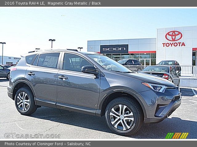 2016 Toyota RAV4 LE in Magnetic Gray Metallic