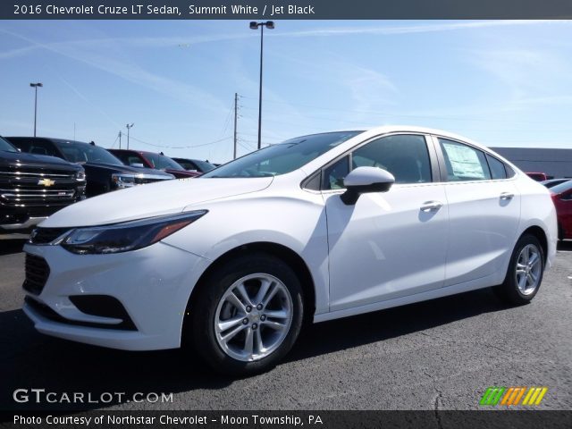 2016 Chevrolet Cruze LT Sedan in Summit White
