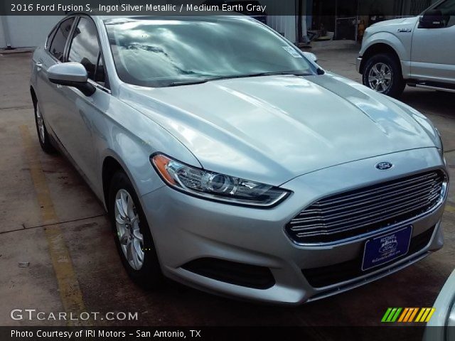 2016 Ford Fusion S in Ingot Silver Metallic