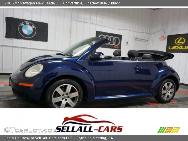 2006 Volkswagen New Beetle 2.5 Convertible in Shadow Blue