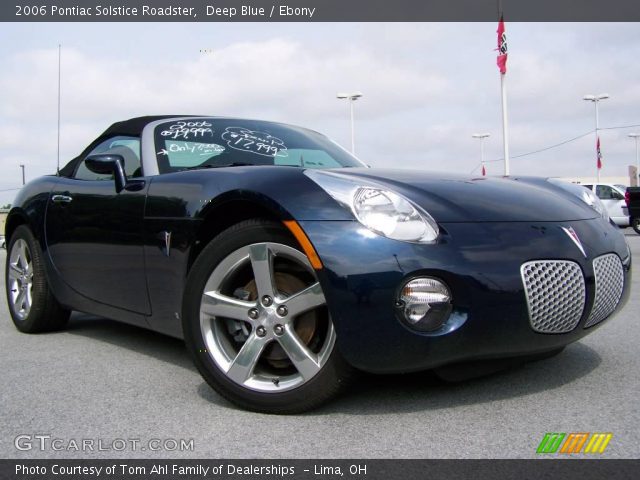 2006 Pontiac Solstice Roadster in Deep Blue