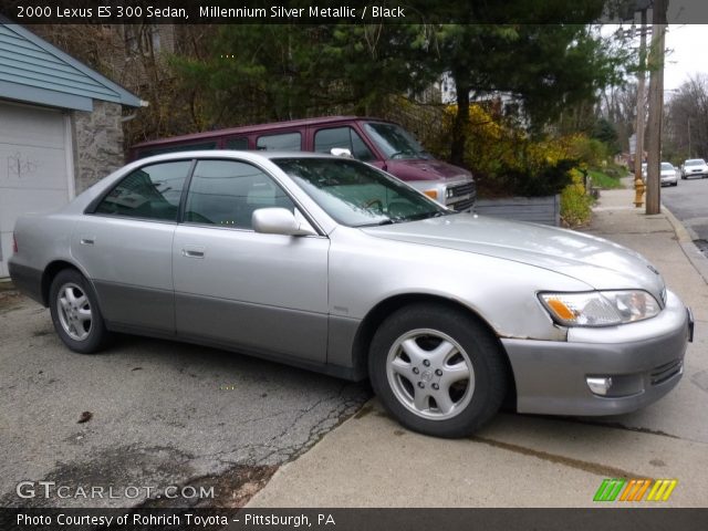 2000 Lexus ES 300 Sedan in Millennium Silver Metallic