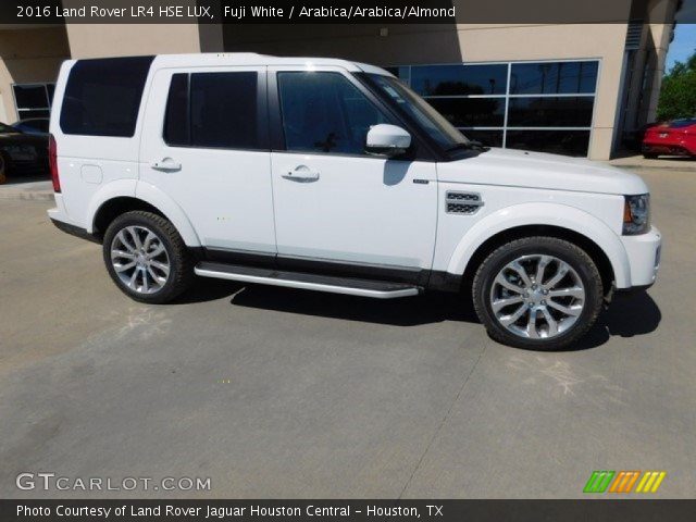 2016 Land Rover LR4 HSE LUX in Fuji White