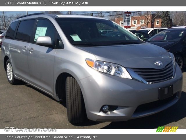 2016 Toyota Sienna XLE in Silver Sky Metallic