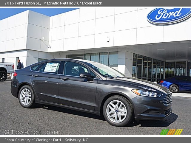 2016 Ford Fusion SE in Magnetic Metallic