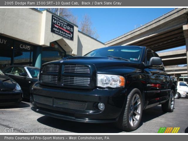 2005 Dodge Ram 1500 SRT-10 Quad Cab in Black