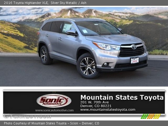 2016 Toyota Highlander XLE in Silver Sky Metallic