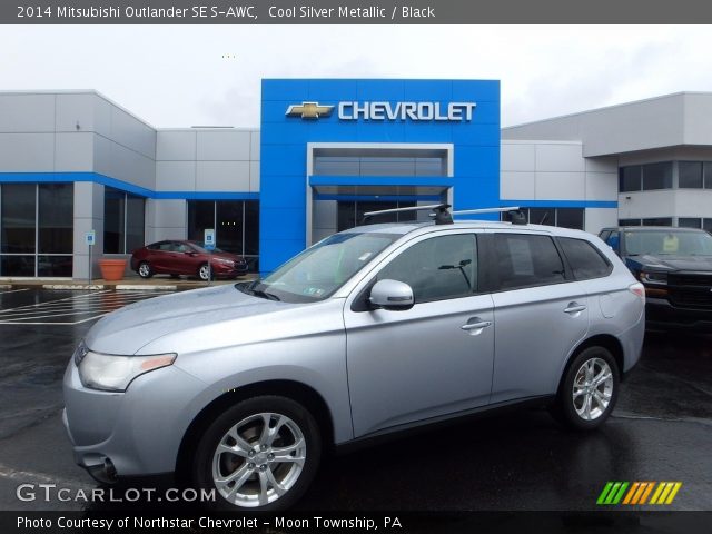 2014 Mitsubishi Outlander SE S-AWC in Cool Silver Metallic