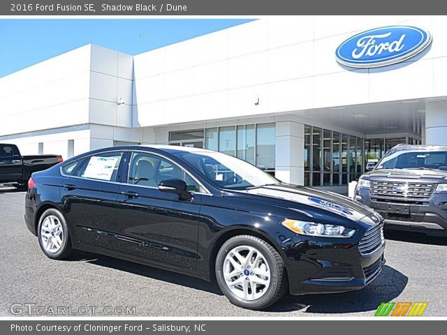 2016 Ford Fusion SE in Shadow Black