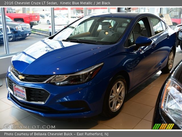 2016 Chevrolet Cruze LT Sedan in Kinetic Blue Metallic