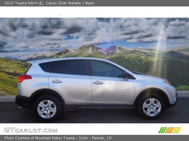 2015 Toyota RAV4 LE in Classic Silver Metallic