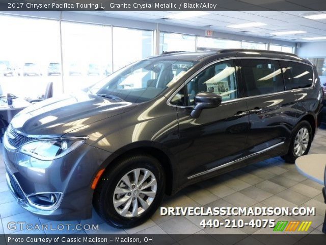 2017 Chrysler Pacifica Touring L in Granite Crystal Metallic