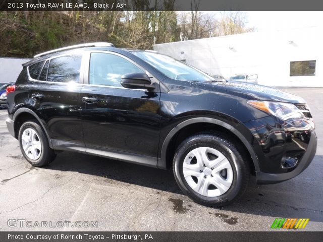 2013 Toyota RAV4 LE AWD in Black