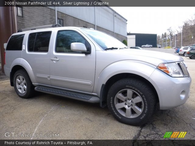 2008 Nissan Pathfinder LE 4x4 in Silver Lightning