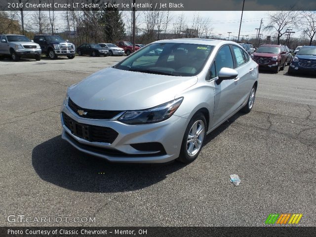 2016 Chevrolet Cruze LT Sedan in Silver Ice Metallic