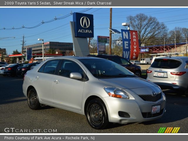 2009 Toyota Yaris S Sedan in Silver Streak Mica