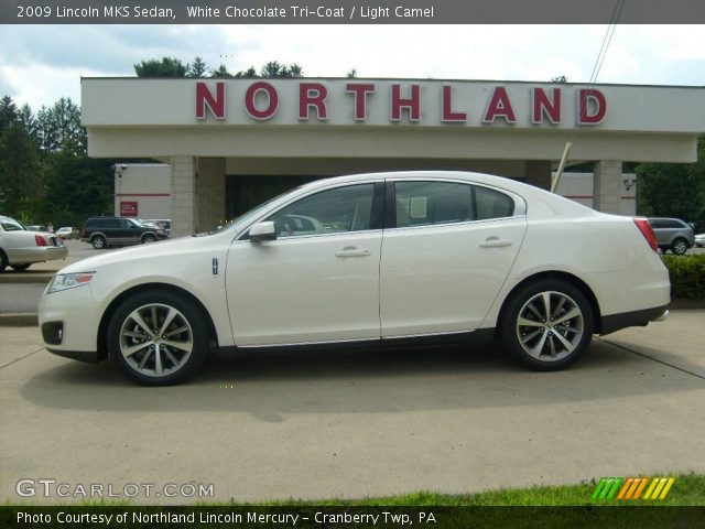 2009 Lincoln MKS Sedan in White Chocolate Tri-Coat