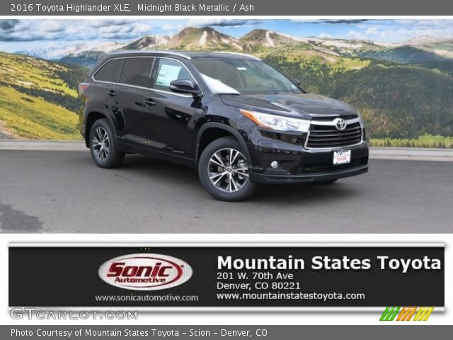 2016 Toyota Highlander XLE in Midnight Black Metallic